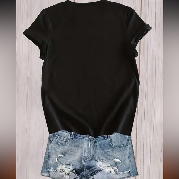 🎃🍂 Stylish Pumpkin Comfort Fit Short Sleeve Tee - Picture 3 of 9